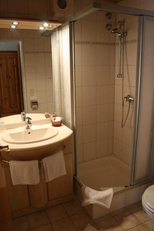 Landhotel Huberhof Schwangau Room photo